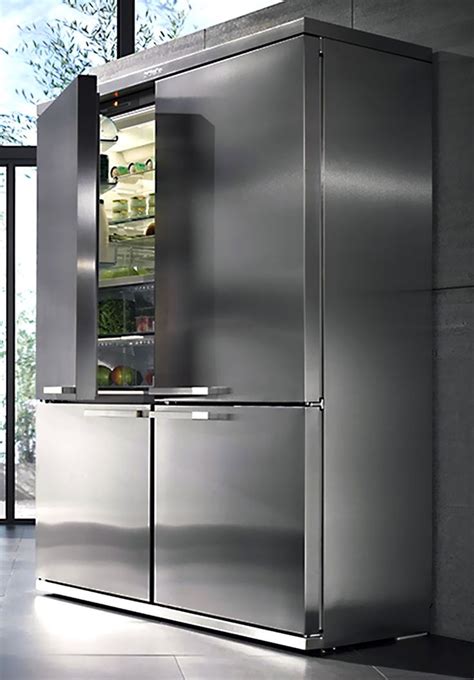 largest residential refrigerator freezer combo.